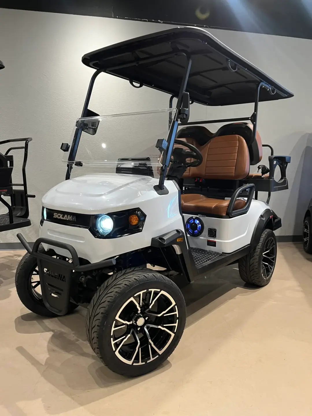 2026 Solana F 4P WITH LITHIUM ION BATTER, TOUCHSCREEN WITH APPLE CARPLAY, AND FLIP DOWN REAR SEAT photo 1