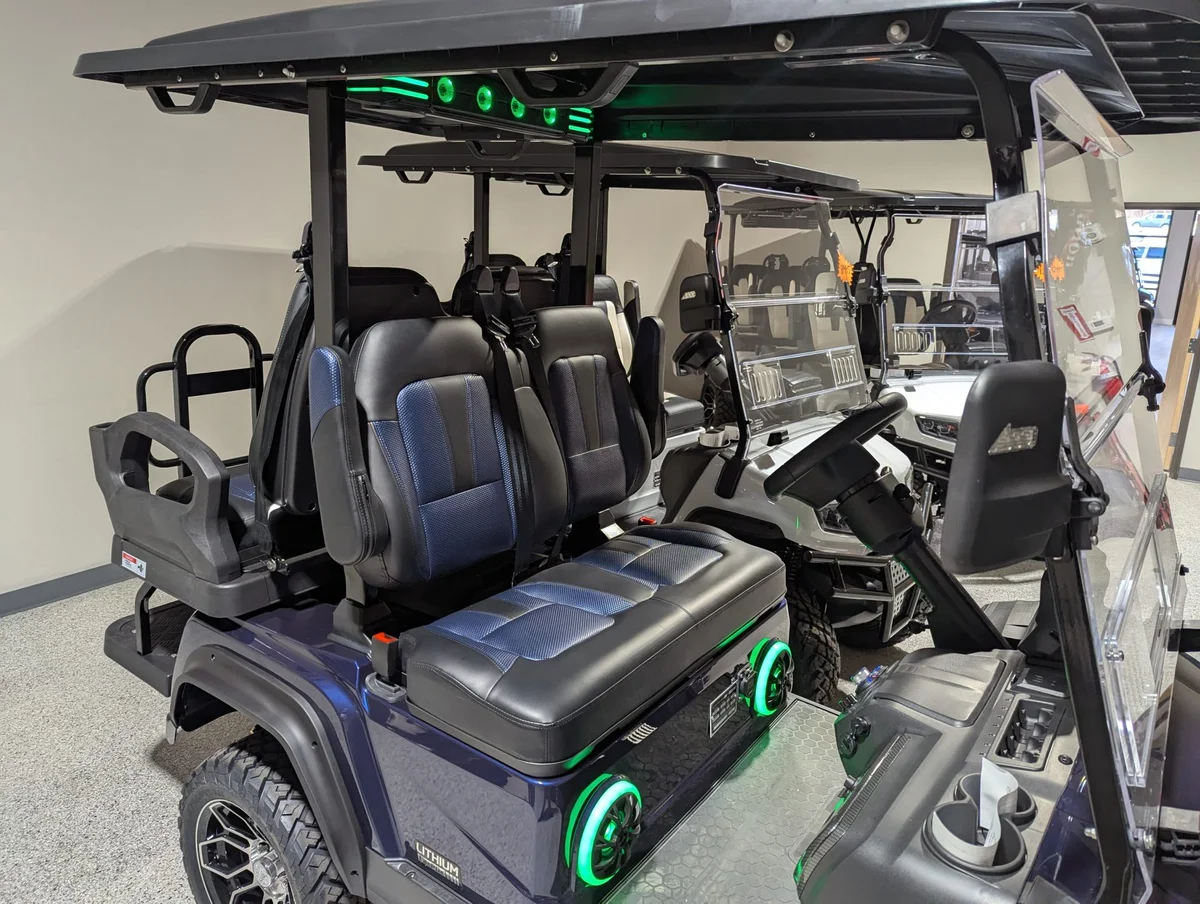 2025 Evolution D5 Maverick 2+2 photo 6