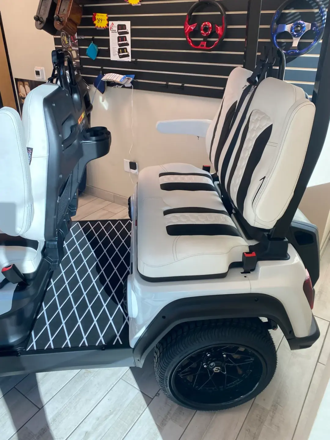 2027 Evolution D5 Ranger photo 3