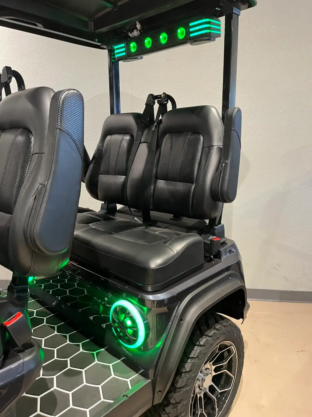 2027 Evolution D5 Maverick 4 PLUS WITH CUSTOM FLOORING, PHONE SLOT, AND MIRROR, AND MORE! photo 4
