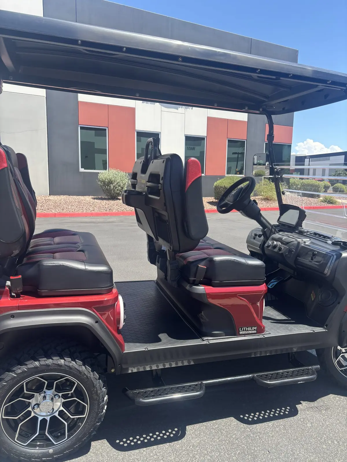 2027 Evolution D5 Ranger 4 PLUS WITH LITHIUM ION BATTERY, APPLE CARPLAY, ELECTRIC MOTOR BRAKE, AND MORE! photo 8