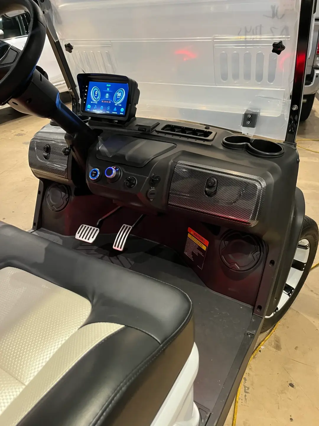 2027 Evolution D5 Ranger 4 PLUS WITH CUSTOM WHEELS, LITHIUM BATTERY, APPLE CARPLAY, AND MORE! photo 6