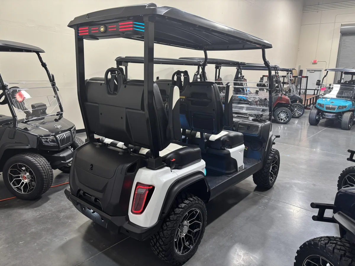 2027 Evolution D5 Maverick 4+2 photo 3