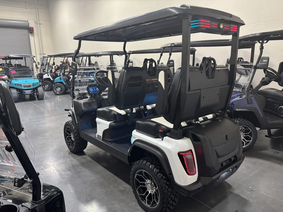 2027 Evolution D5 Maverick 4+2 photo 4