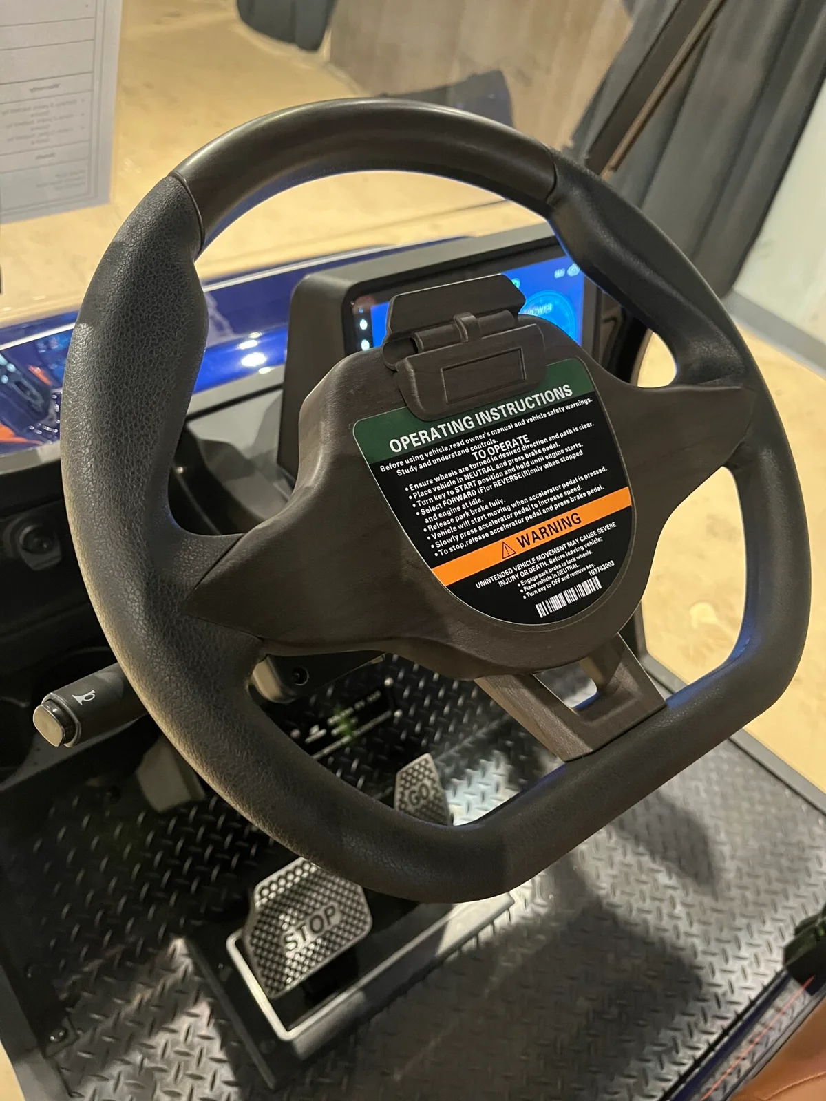 2026 Solana G WITH APPLE CARPLAY, GOLF ACCESSORIES, AND CUSTOM WHEELS AND TIRES photo 4