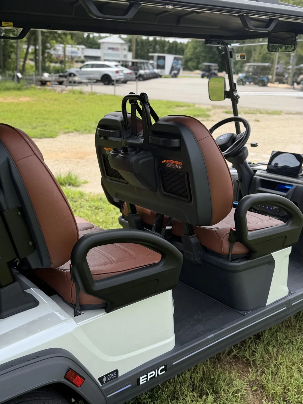 2026 Epic Carts E60FX White photo 6