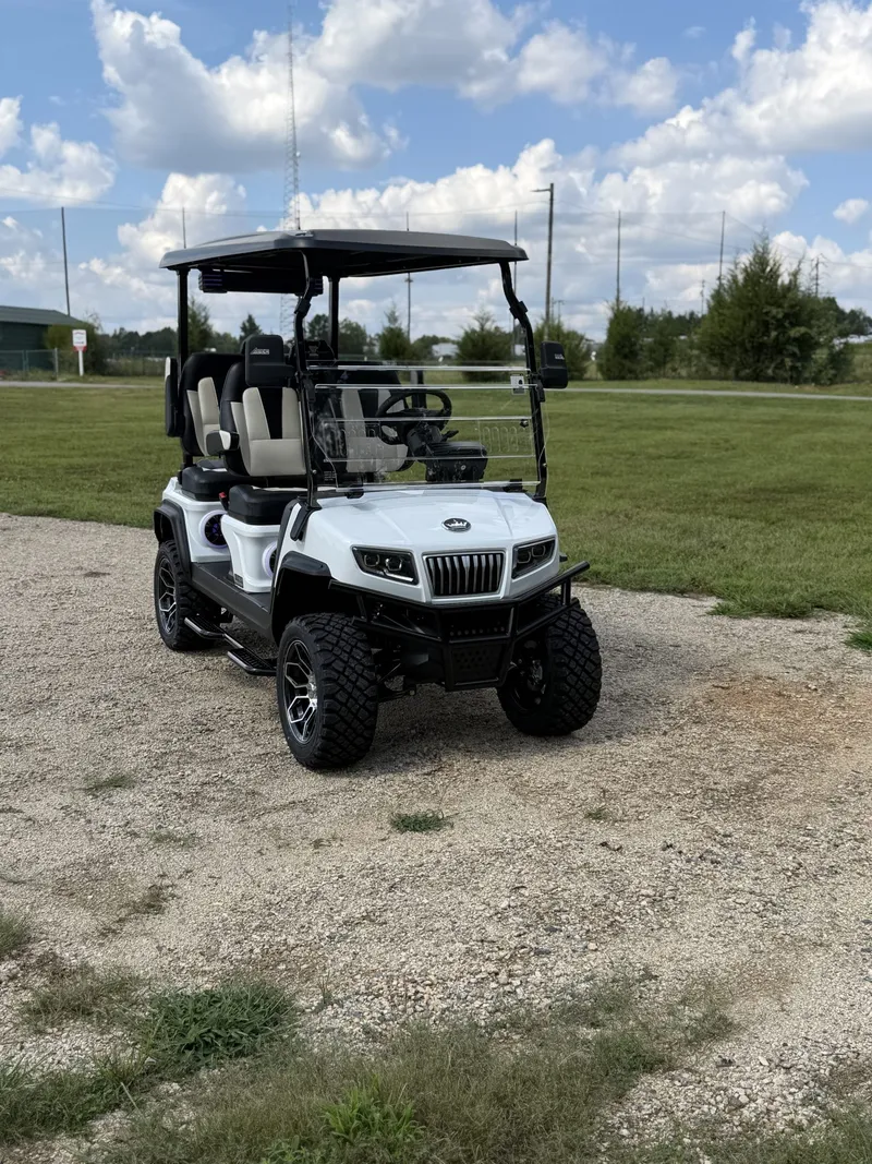 2026 Evolution D5 Maverick WHITE photo 2