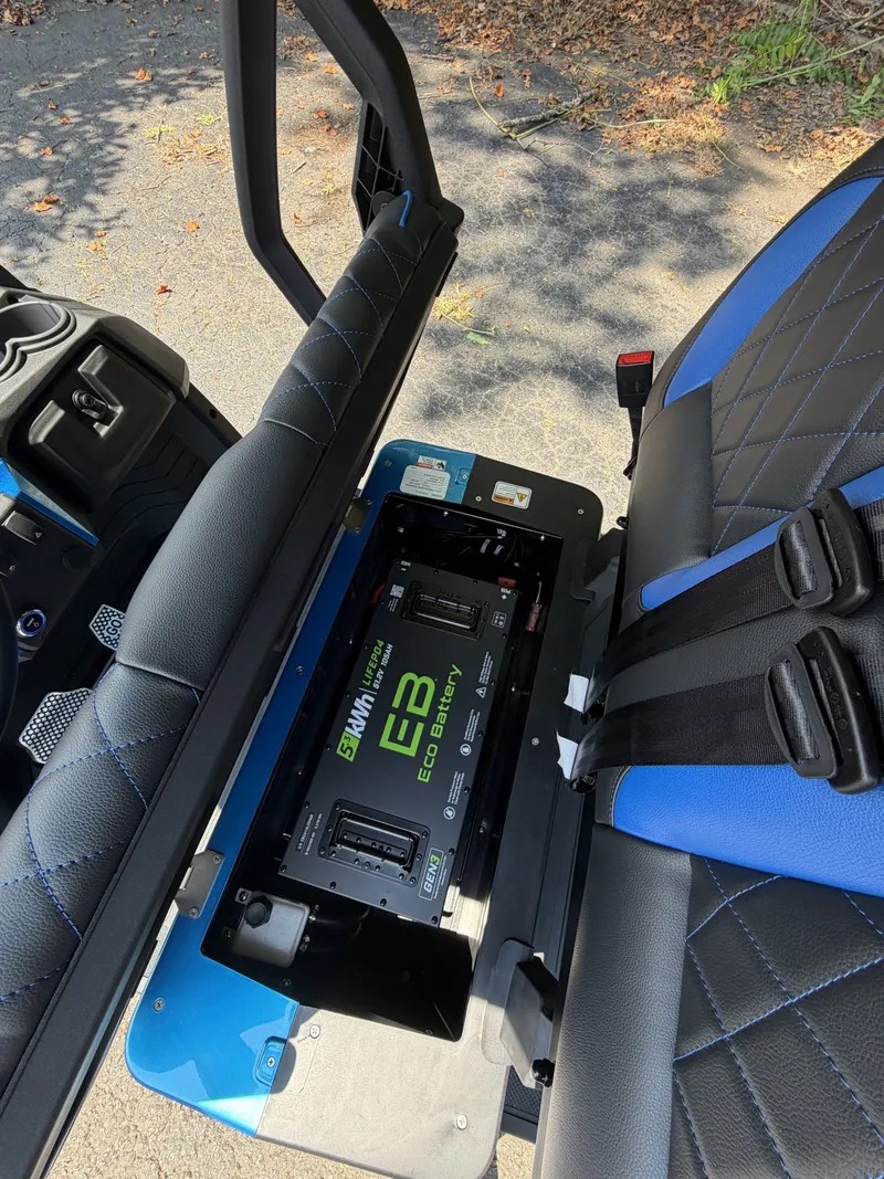 2026 ICON I40FX Ocean Blue photo 15