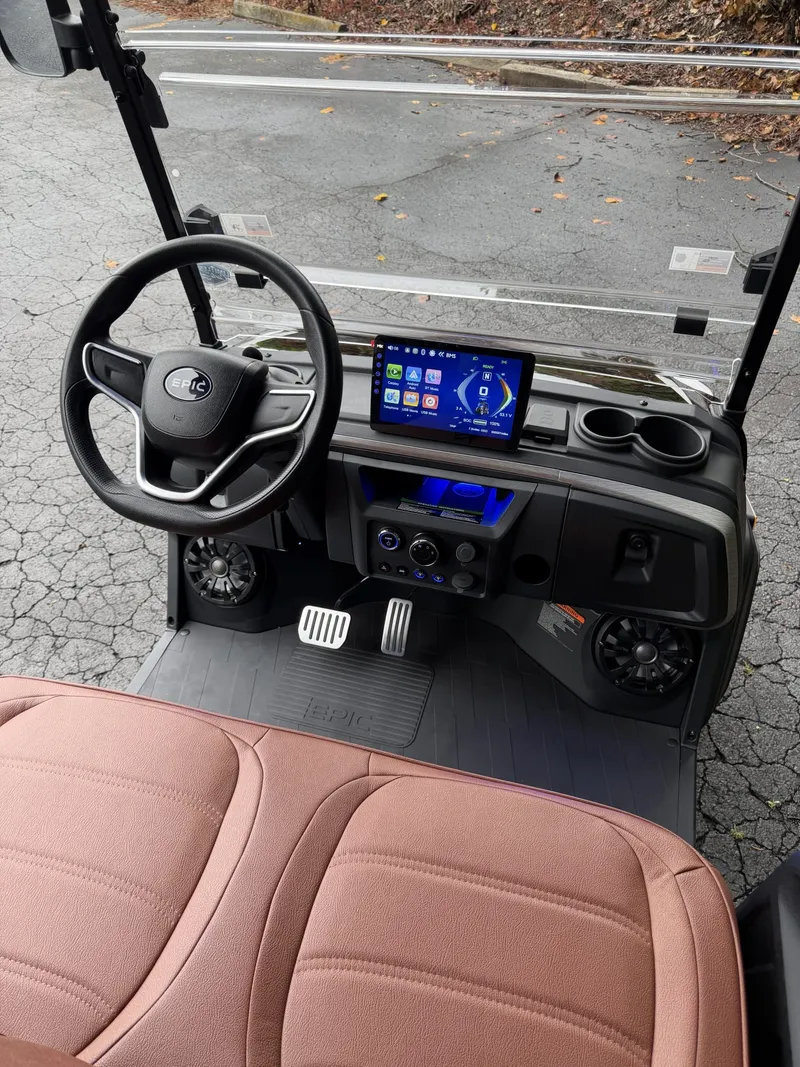 2026 Epic Carts E40FX Black photo 7