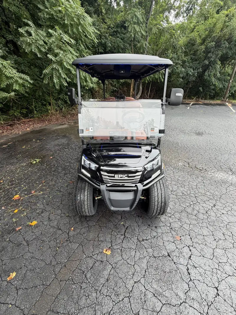 2026 Epic Carts E40FX Black photo 12