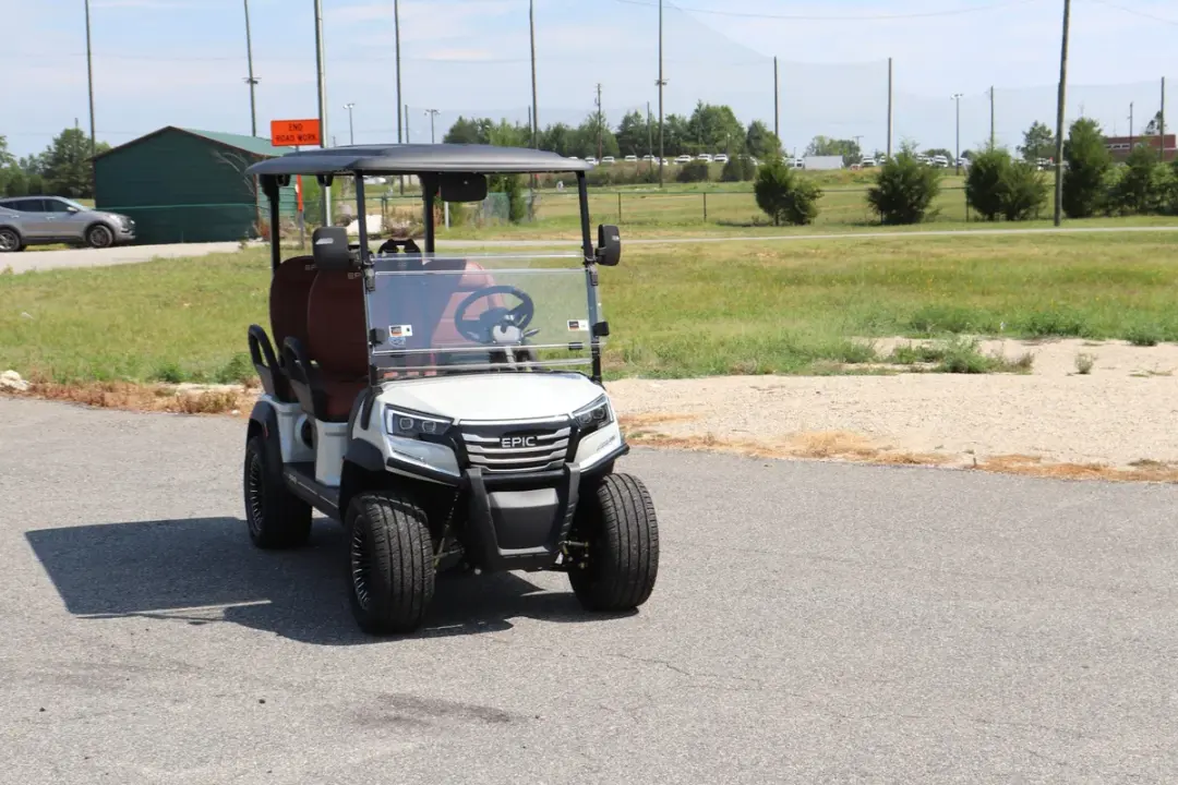 2026 Epic Carts E40FX White photo 3