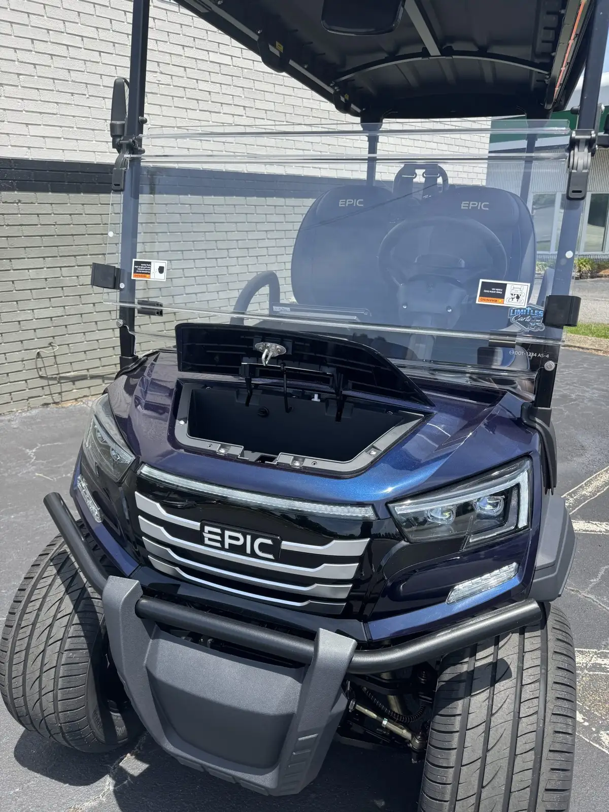 2026 Epic Carts E40FX photo 3