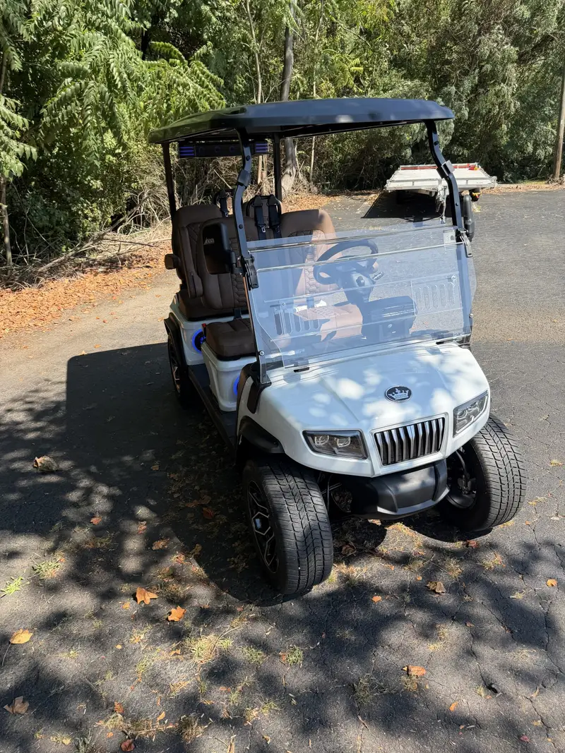 2026 Evolution Ranger 4+ 4+ w/brown seats photo 7