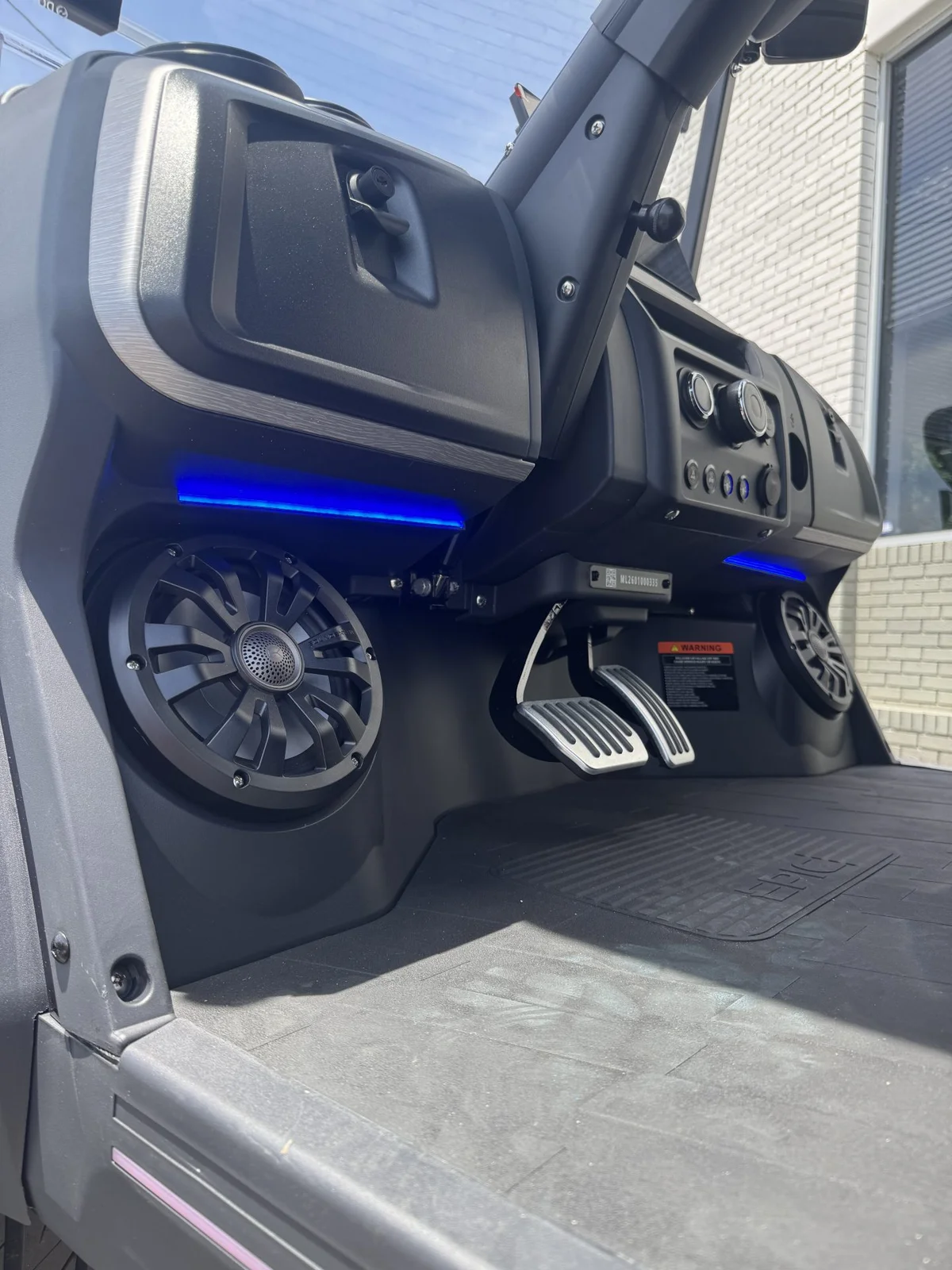 2026 Epic Carts E40FX photo 6