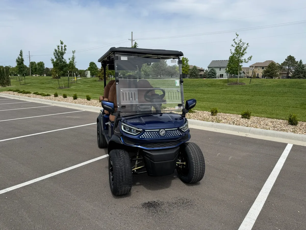 2026 Madjax Ascent - Limited Addition with upgraded seats and audio package photo 2