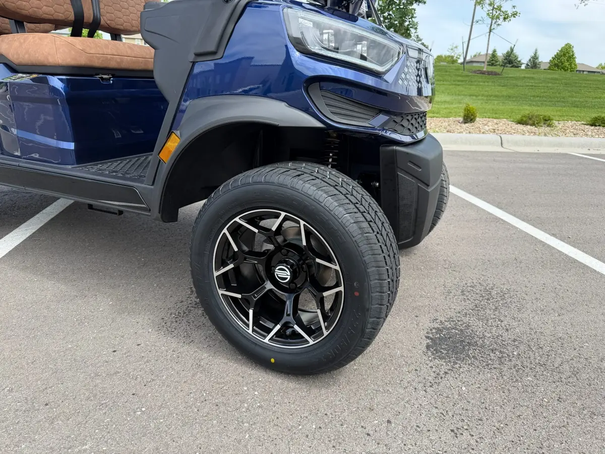 2026 Madjax Ascent - Limited Addition with upgraded seats and audio package photo 6