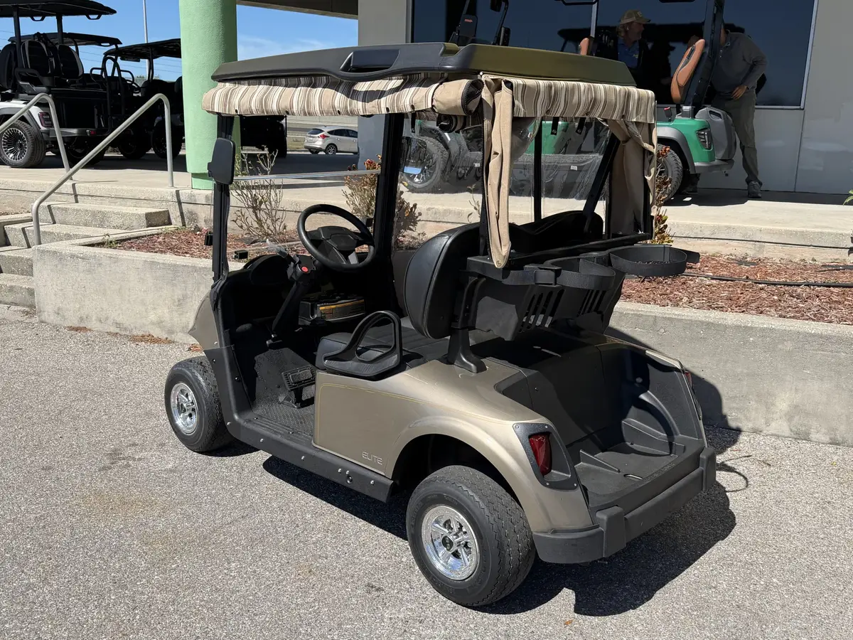 2020 E-Z-GO RXV ELiTE Lithium photo 2