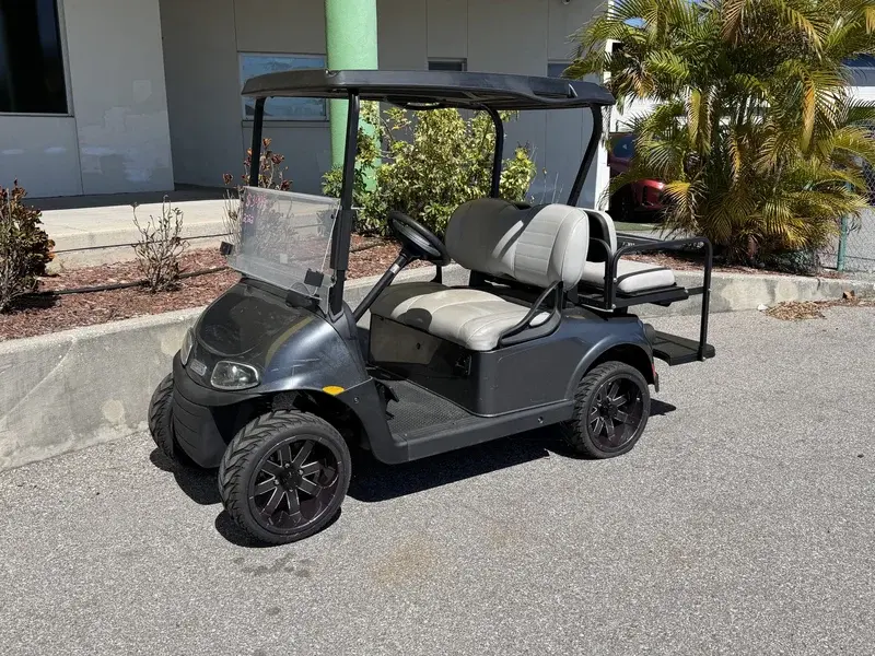2022 E-Z-GO Freedom ELiTE Lithium photo 1