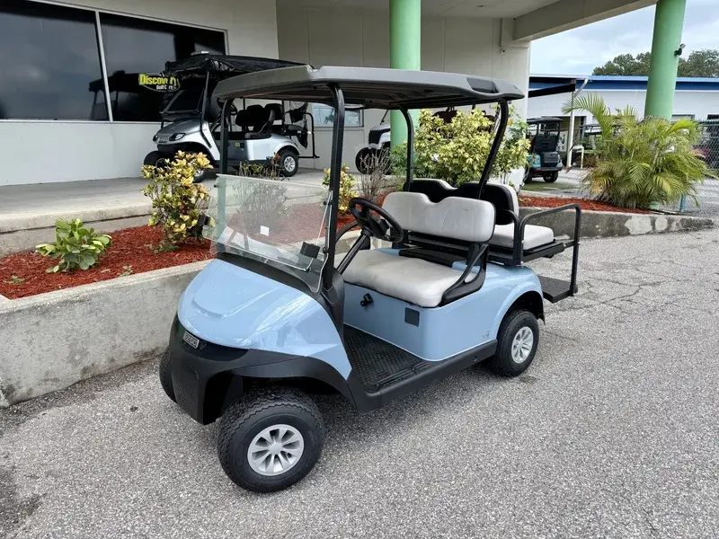 2025 E-Z-GO RXV Gas photo 1