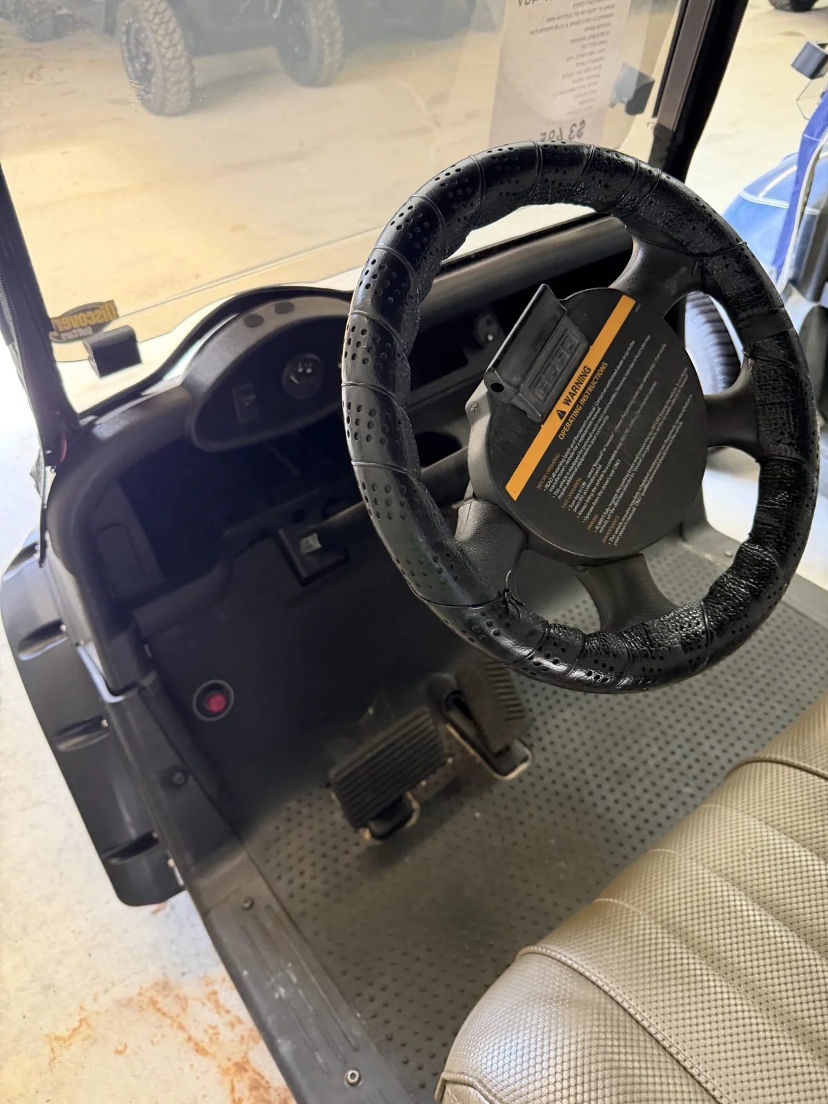 2018 E-Z-GO RXV 2 Passenger Electric photo 2