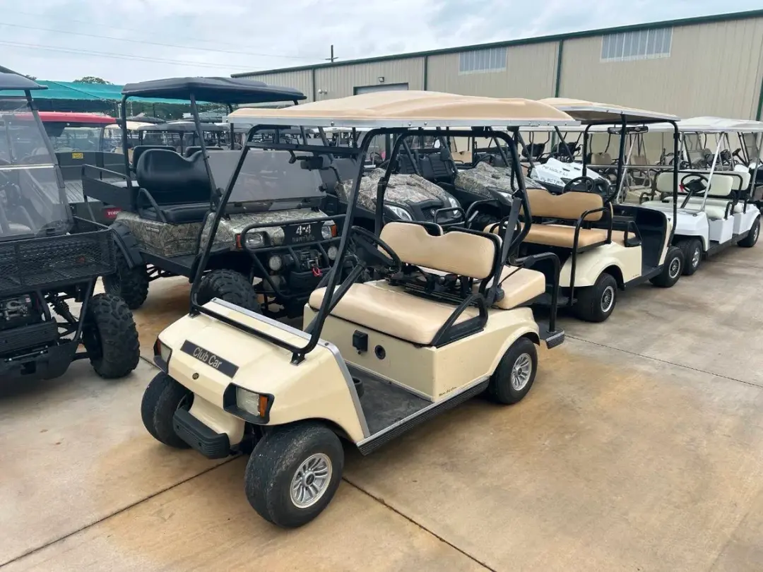 2003 Club Car 4 Passenger Electric FLA photo 1
