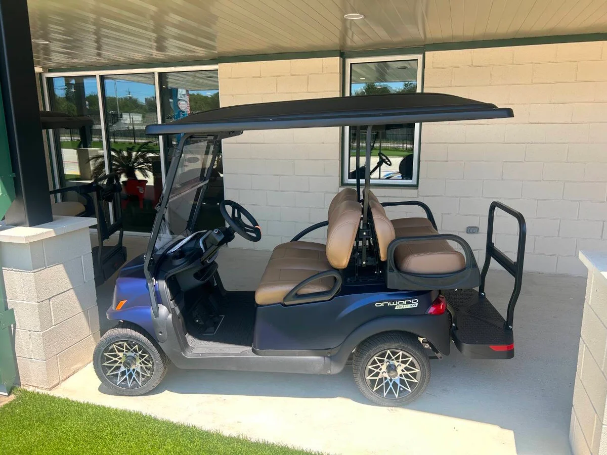 2027 Club Car Onward 4 Passenger photo 2