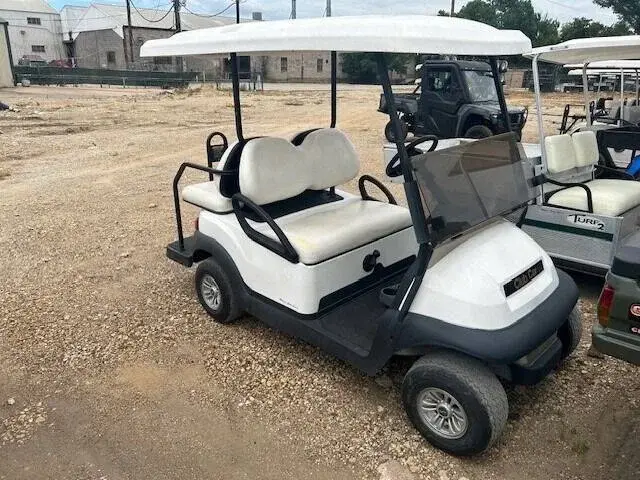 2019 Club Car Villager 4 photo 1
