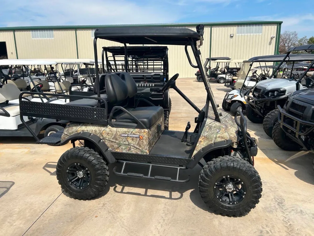 2015 HuntVe Game Changer TX 4x4 Lithium Electric photo 2