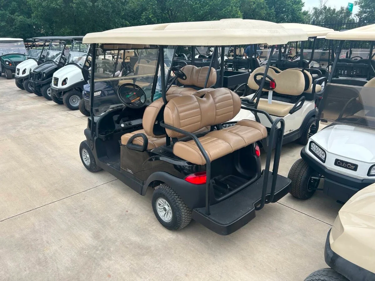 2022 Club Car 4 Passenger Lithium Electric photo 2
