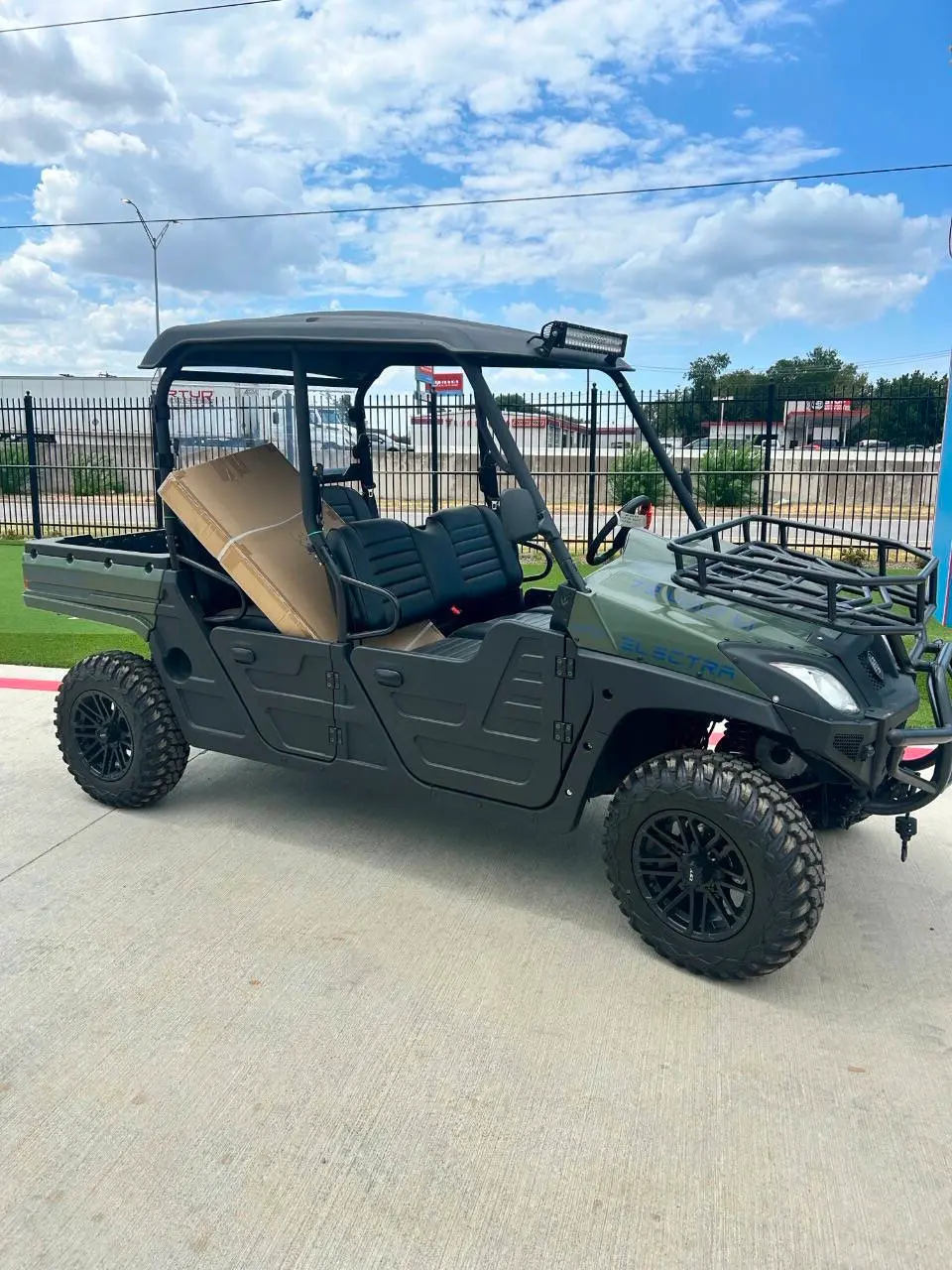 2027 HuntVe Electra Crew 4x4 Electric 15.3 kW Lithium photo 3