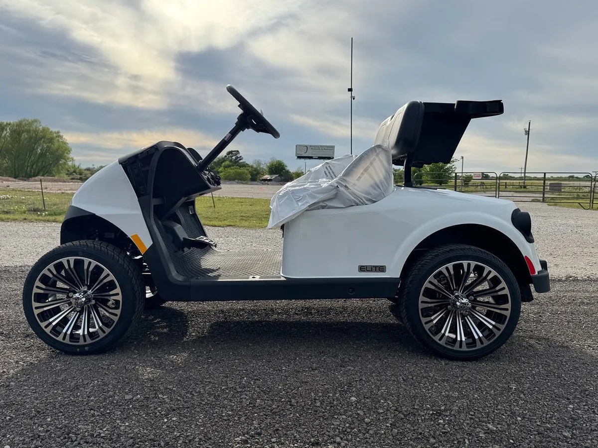2026 E-Z-GO RXV ELiTE Lithium photo 10
