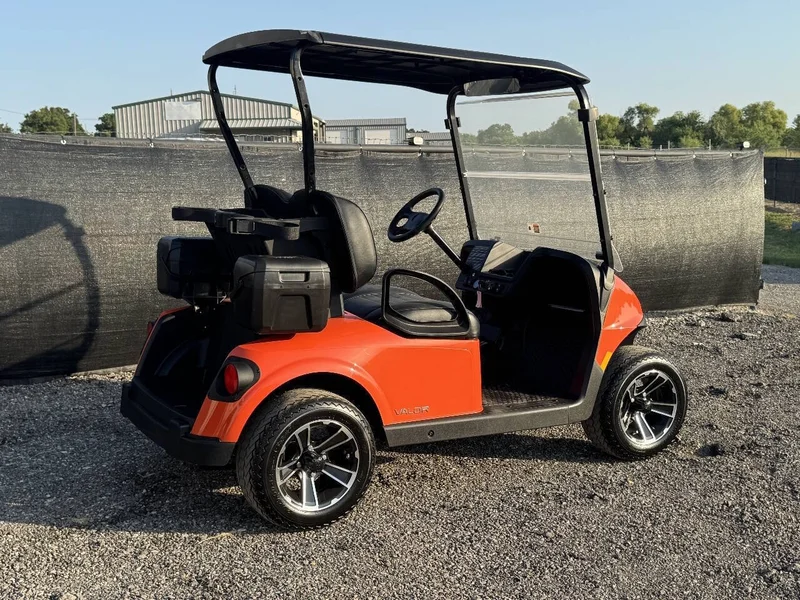 2025 E-Z-GO RXV ELiTE Lithium photo 6