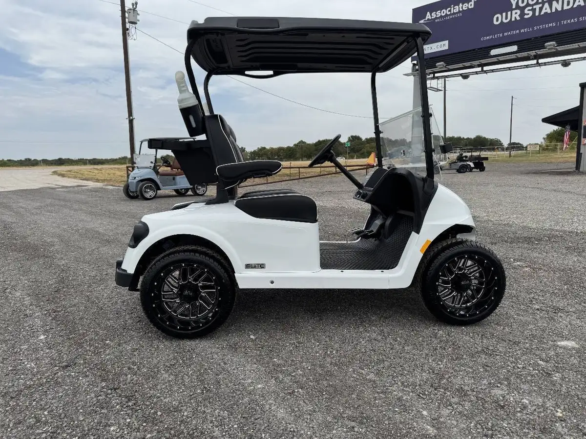 2025 E-Z-GO Freedom ELiTE Lithium photo 5