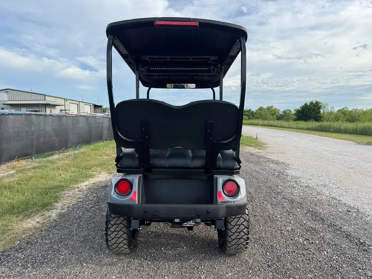 2026 E-Z-GO Liberty ELiTE Lithium photo 5