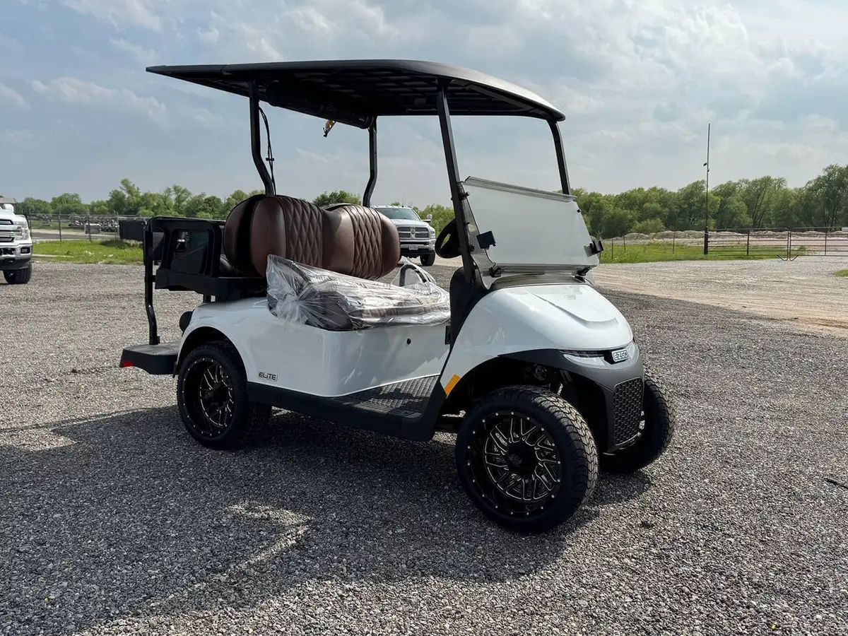 2026 E-Z-GO RXV 4 TOURING ST Touring ST ELiTE photo 2