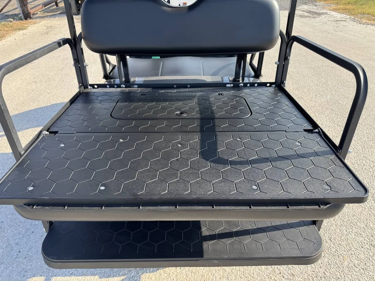 2021 E-Z-GO RXV ELiTE Lithium photo 10