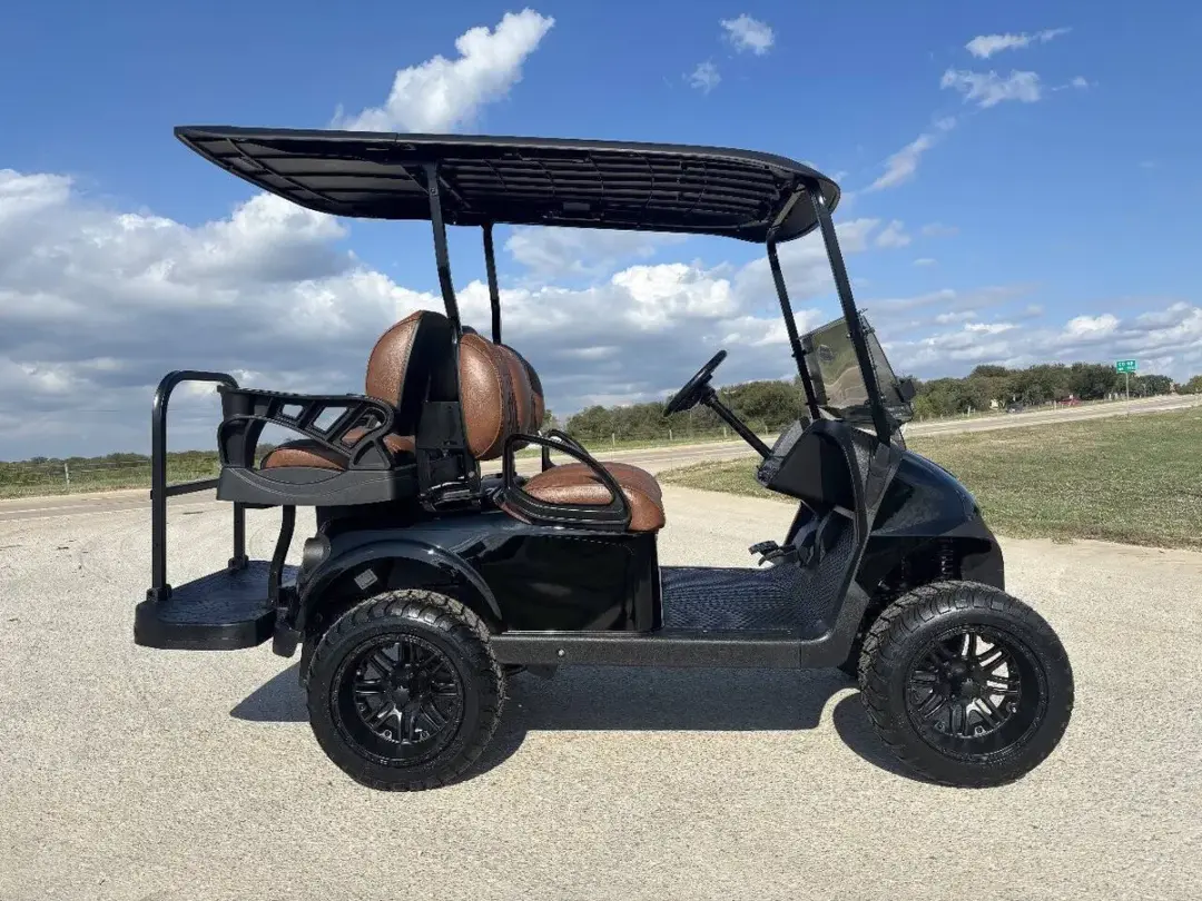 2024 E-Z-GO RXV ELiTE Lithium photo 5