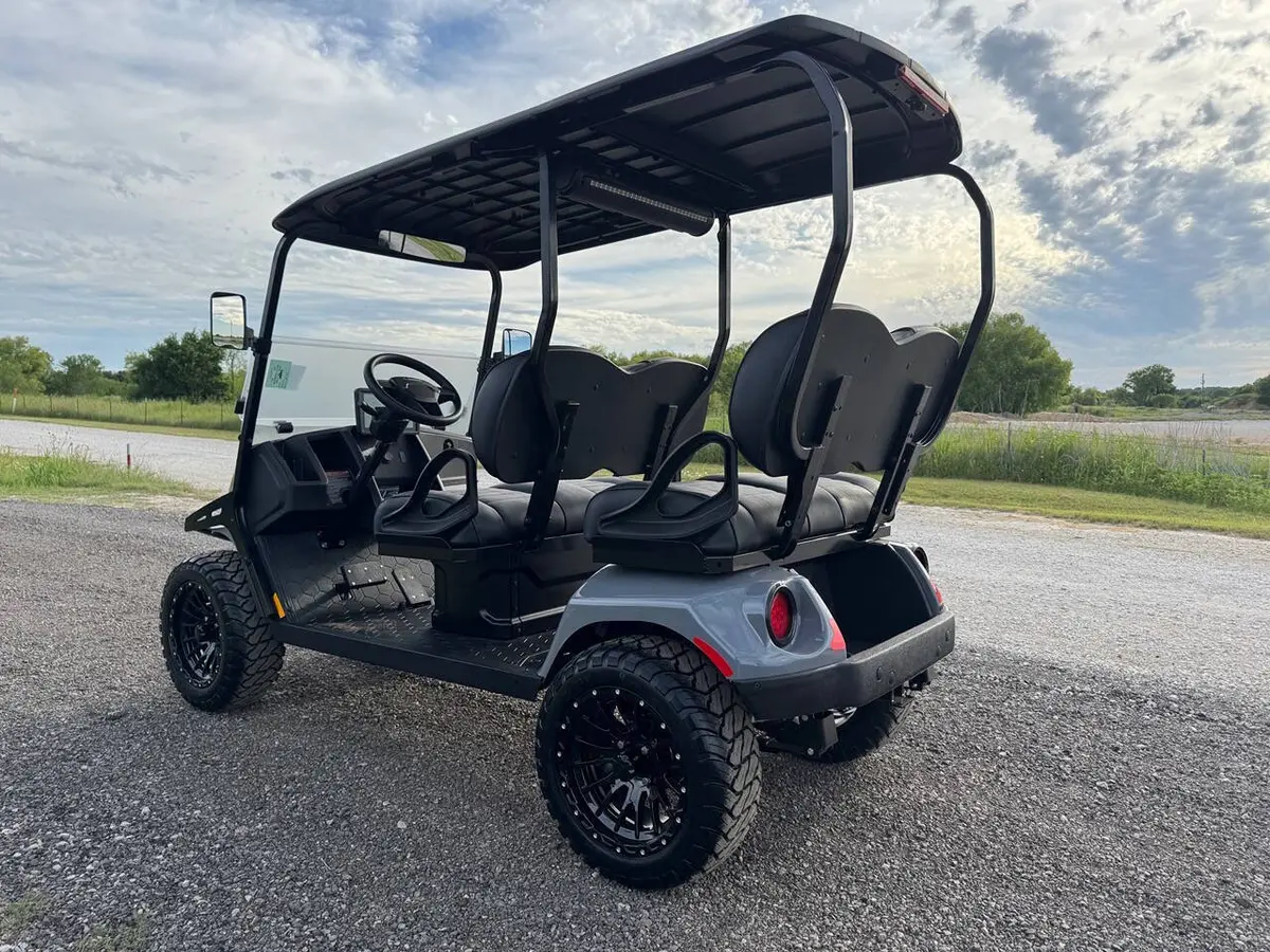 2026 E-Z-GO Liberty ELiTE Lithium photo 3
