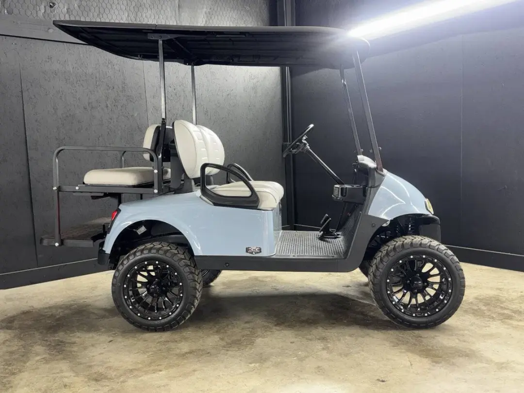 2022 E-Z-GO Freedom ELiTE Lithium photo 2