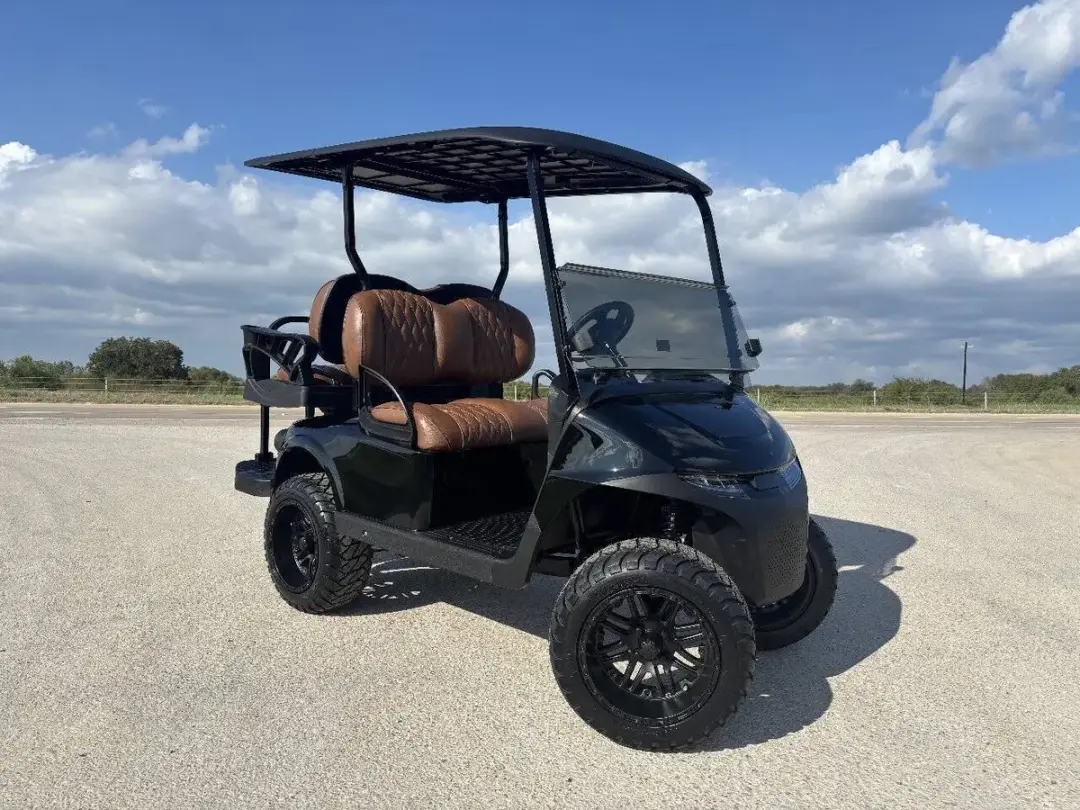 2024 E-Z-GO RXV ELiTE Lithium photo 4