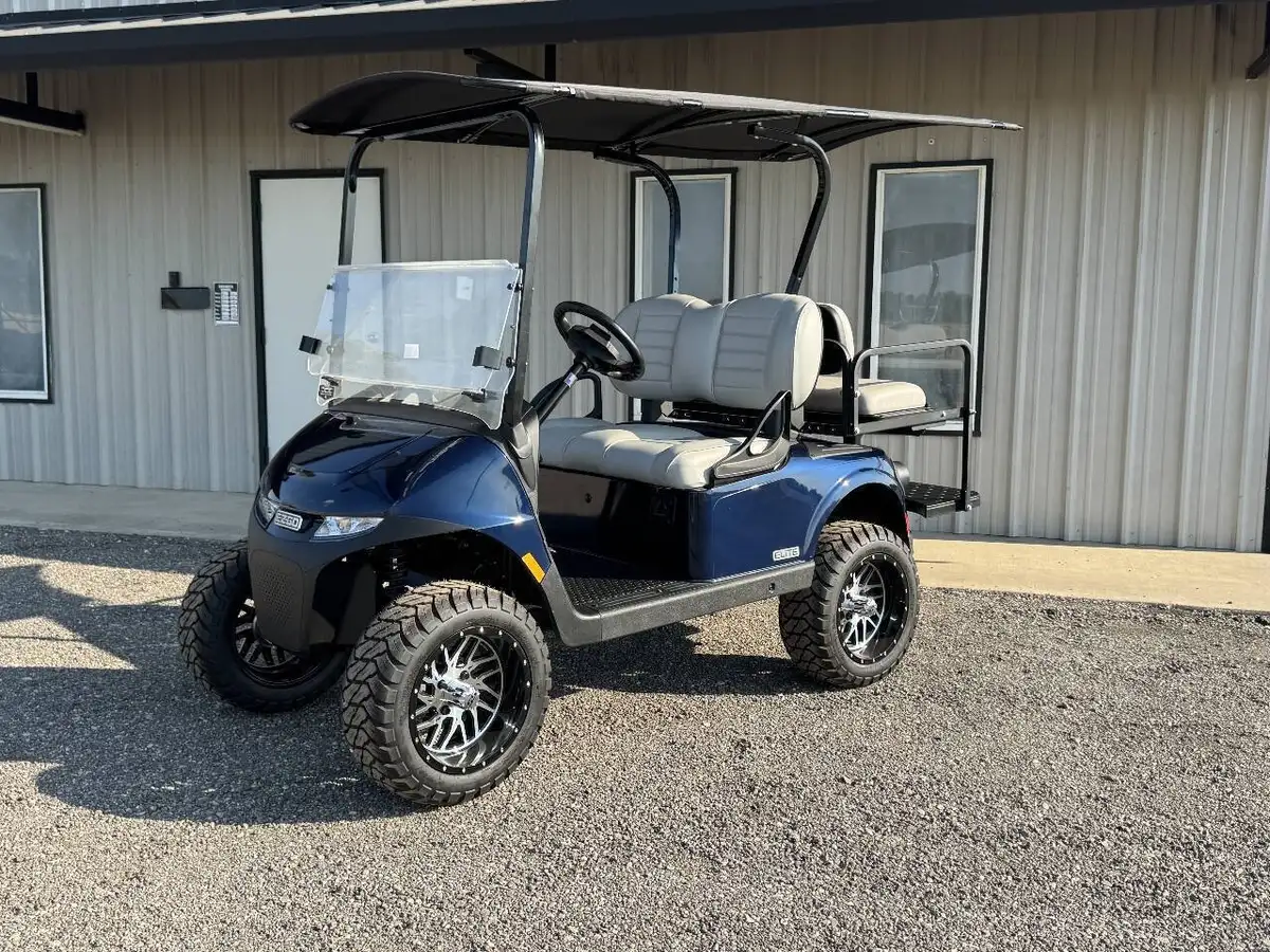 2025 E-Z-GO RXV ELiTE Lithium photo 6