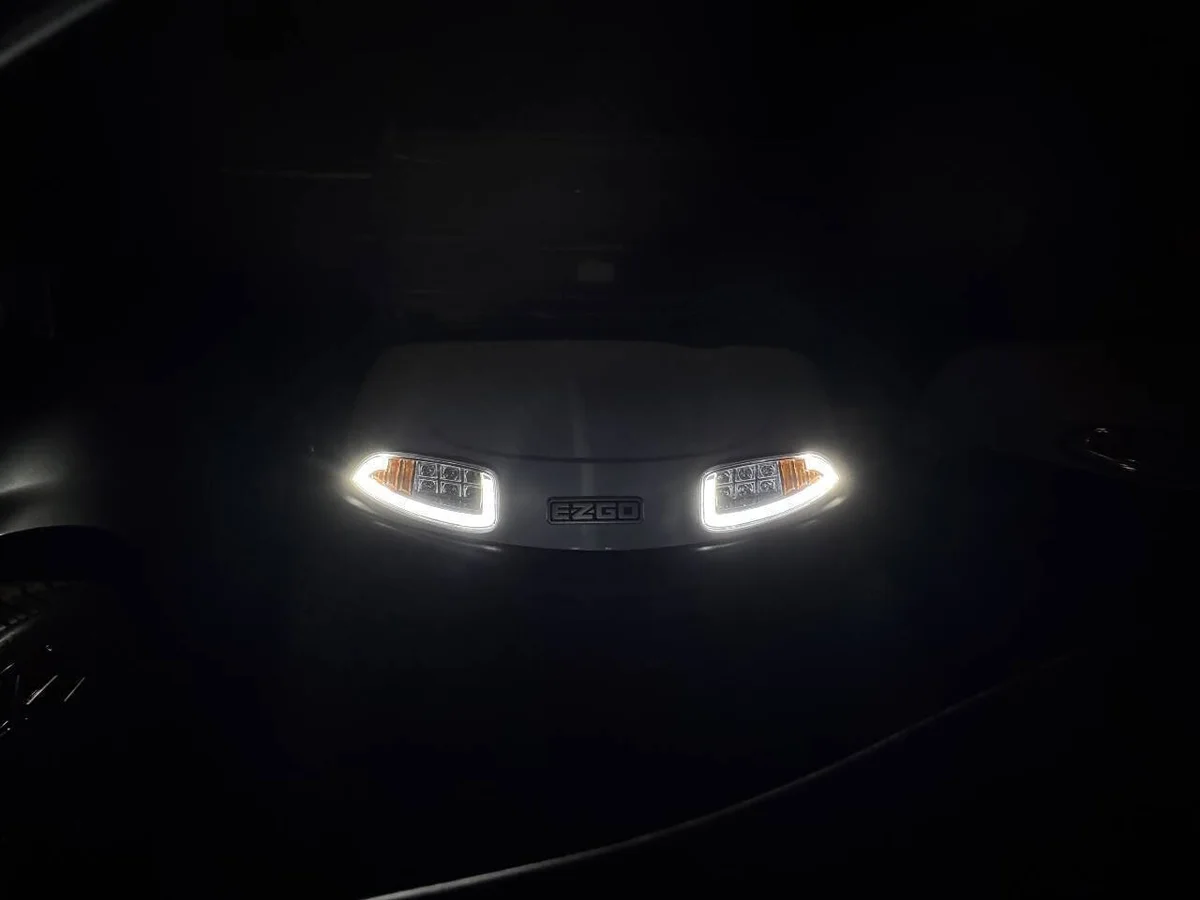 2021 E-Z-GO RXV ELiTE Lithium photo 8