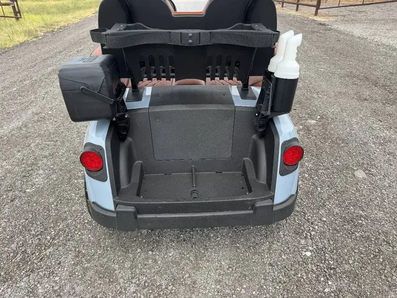 2026 E-Z-GO Freedom ELiTE Lithium photo 14