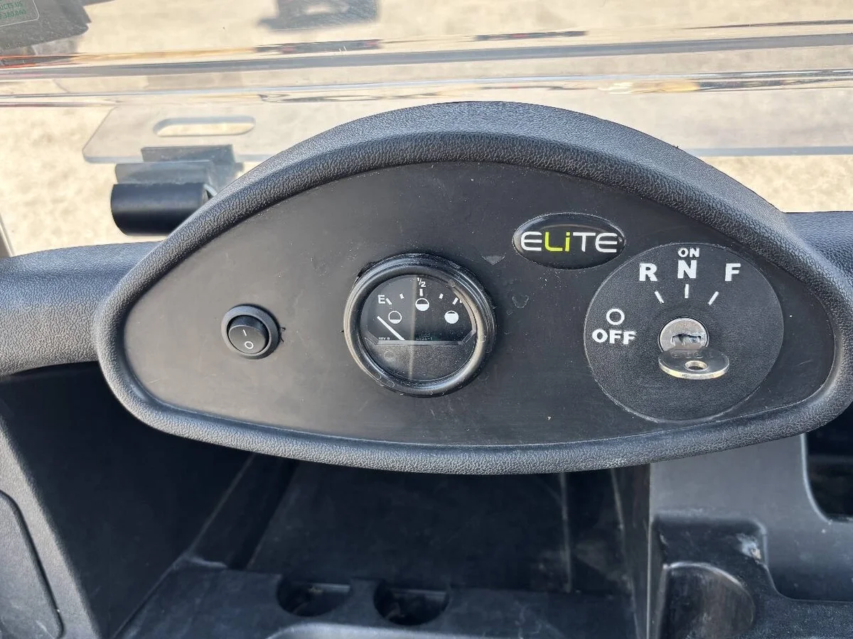 2020 E-Z-GO RXV ELiTE Lithium photo 5