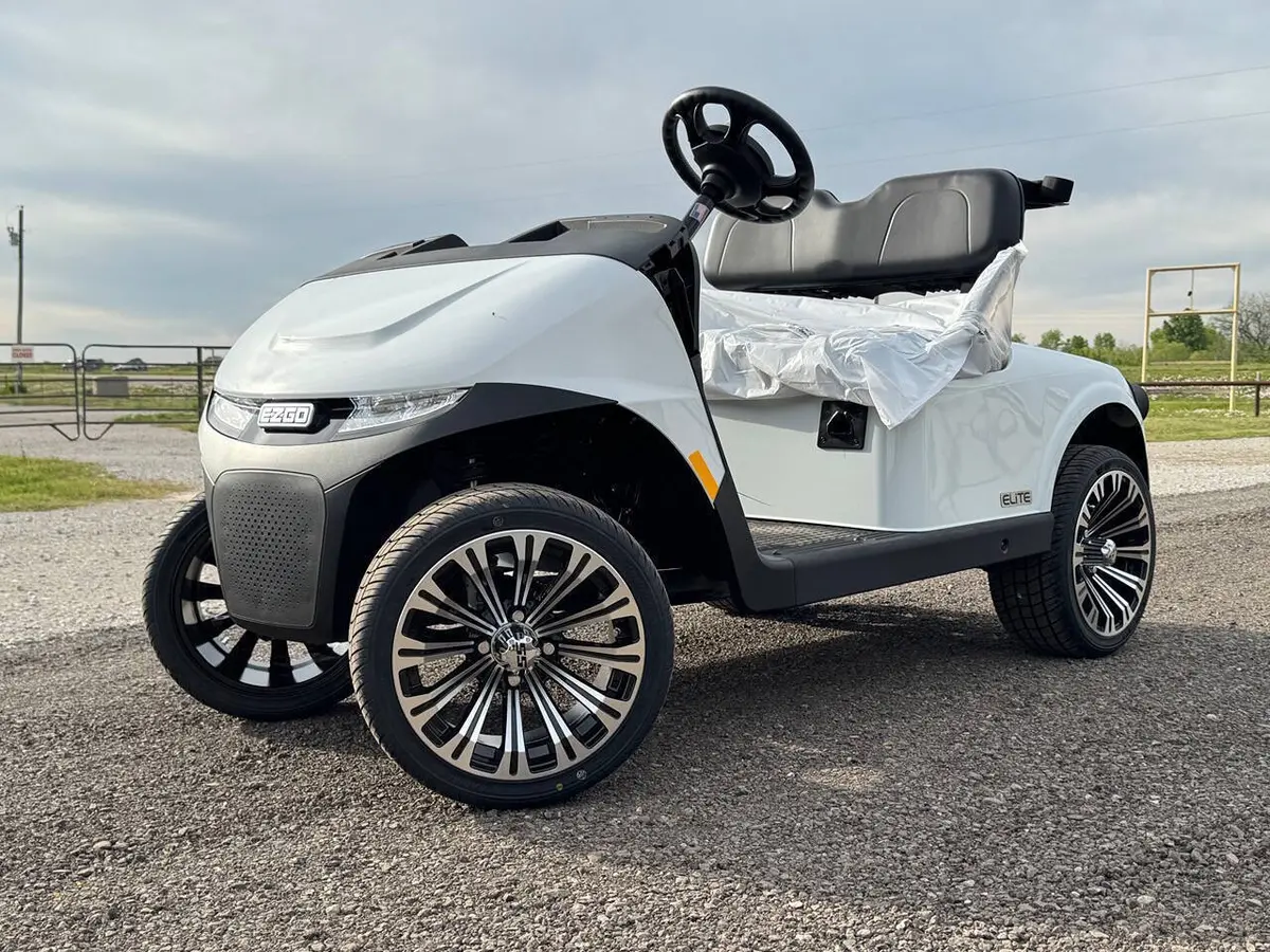 2026 E-Z-GO RXV ELiTE Lithium photo 21