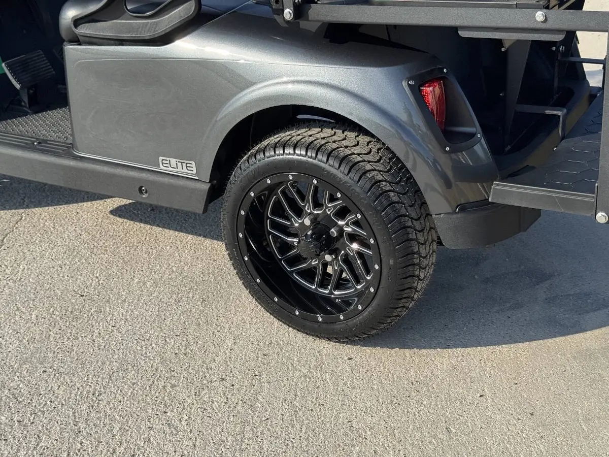 2021 E-Z-GO RXV ELiTE Lithium photo 6