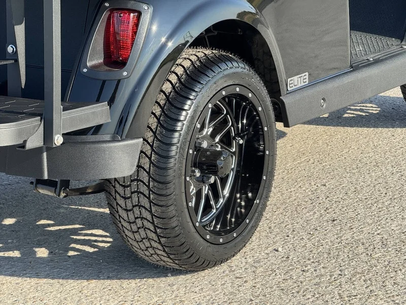 2021 E-Z-GO RXV ELiTE Lithium photo 6