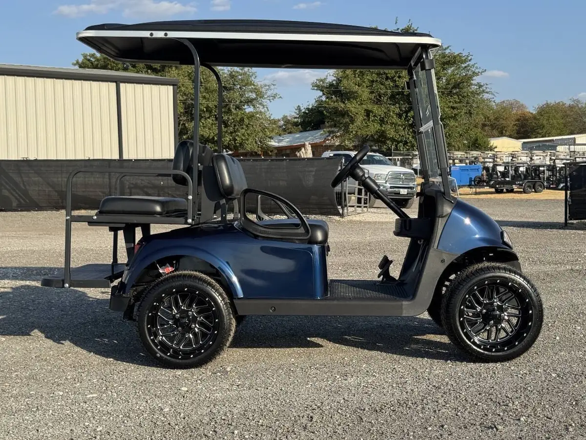 2021 E-Z-GO RXV ELiTE Lithium photo 2