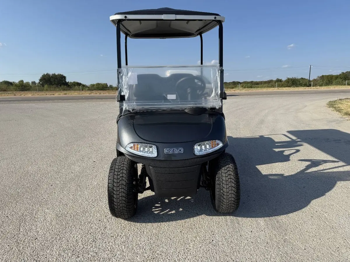 2021 E-Z-GO RXV ELiTE Lithium photo 8