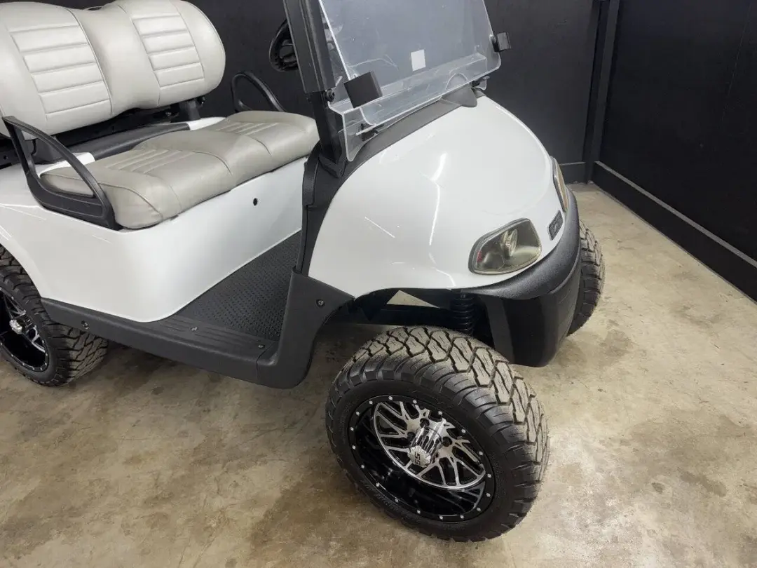 2022 E-Z-GO Freedom ELiTE Lithium photo 7